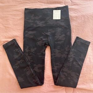 NWT Spanx Camo leggings